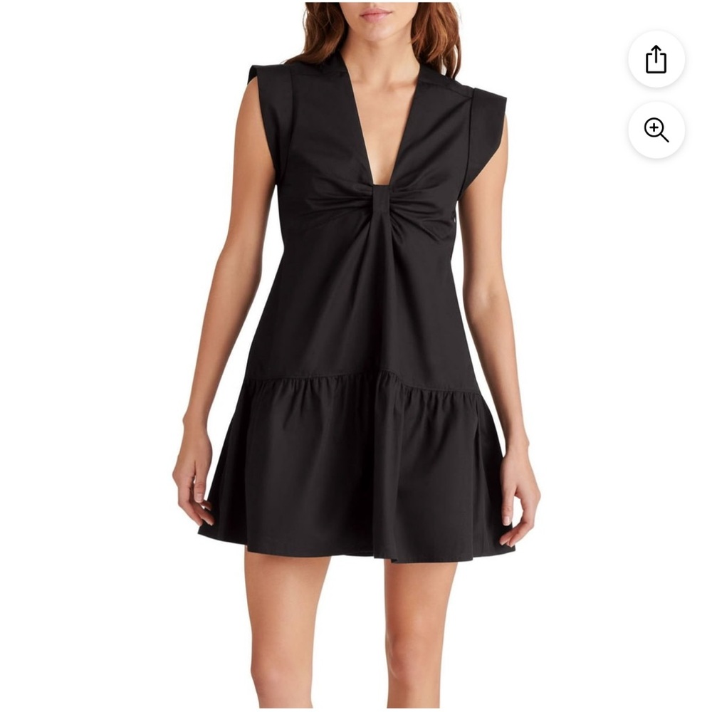 Steve Madden. Black Sleeveless Dress